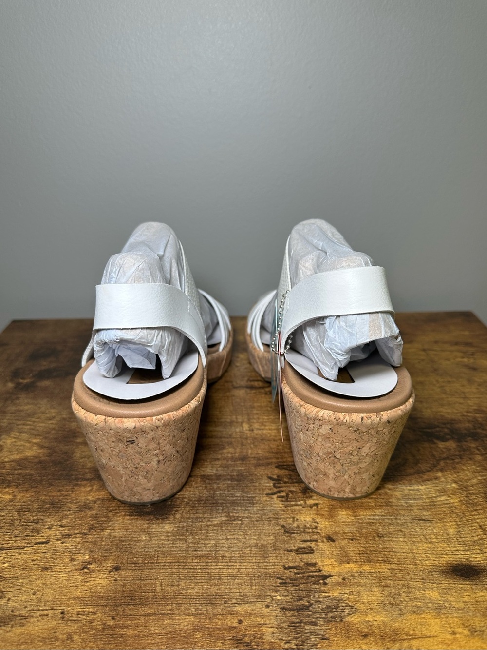 Cali from Skechers Sandals - Picture 4 of 8